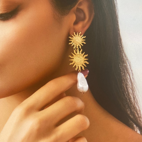None Jewelry - Radiant Gold Sunburst Earrings with Pearl Accent
